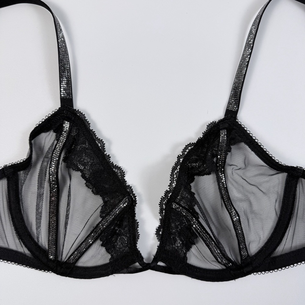 Victoria's‎ Secret Very Sexy Shine Strap Demi Bra 32B Black Lace Low Cut NWT